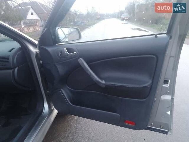 Бежевый Шкода Октавия, объемом двигателя 1.8 л и пробегом 230 тыс. км за 5600 $, фото 13 на Automoto.ua