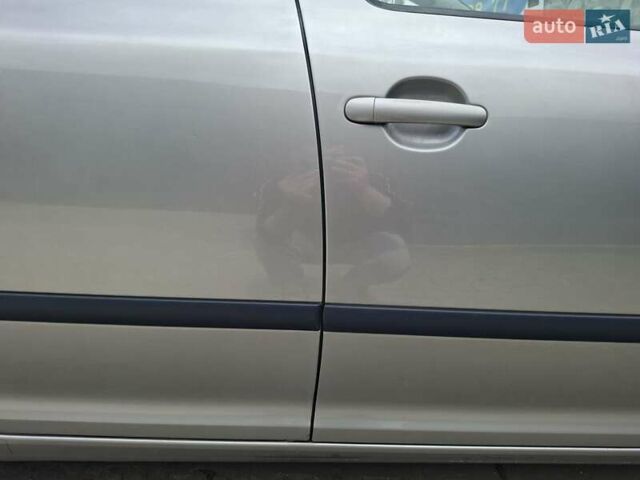 Шкода Октавія 2006 у Хмельницькому на Automoto.ua Бежевий Шкода Октавія, об'ємом двигуна 1.6 л та пробігом 225 тис. км за 6999 $, фото 6 на Automoto.ua