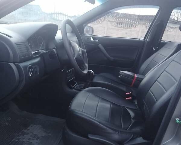 Бежевый Шкода Октавия, объемом двигателя 1.8 л и пробегом 230 тыс. км за 5600 $, фото 16 на Automoto.ua