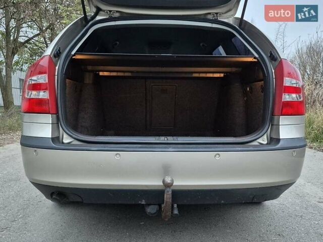 Бежевый Шкода Октавия, объемом двигателя 1.6 л и пробегом 194 тыс. км за 6350 $, фото 3 на Automoto.ua