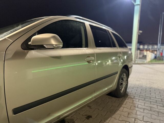 Бежевий Шкода Октавія, об'ємом двигуна 1.9 л та пробігом 300 тис. км за 2850 $, фото 10 на Automoto.ua