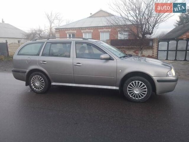 Бежевый Шкода Октавия, объемом двигателя 1.8 л и пробегом 230 тыс. км за 5600 $, фото 4 на Automoto.ua