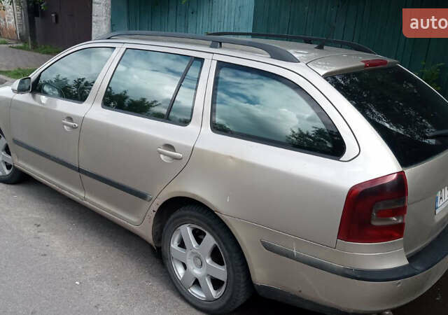 Бежевый Шкода Октавия, объемом двигателя 1.97 л и пробегом 300 тыс. км за 2800 $, фото 5 на Automoto.ua
