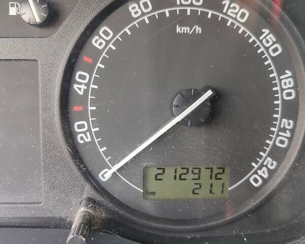 Бежевый Шкода Октавия, объемом двигателя 1.6 л и пробегом 212 тыс. км за 5600 $, фото 35 на Automoto.ua