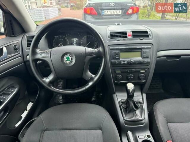 Бежевый Шкода Октавия, объемом двигателя 1.97 л и пробегом 275 тыс. км за 5200 $, фото 10 на Automoto.ua