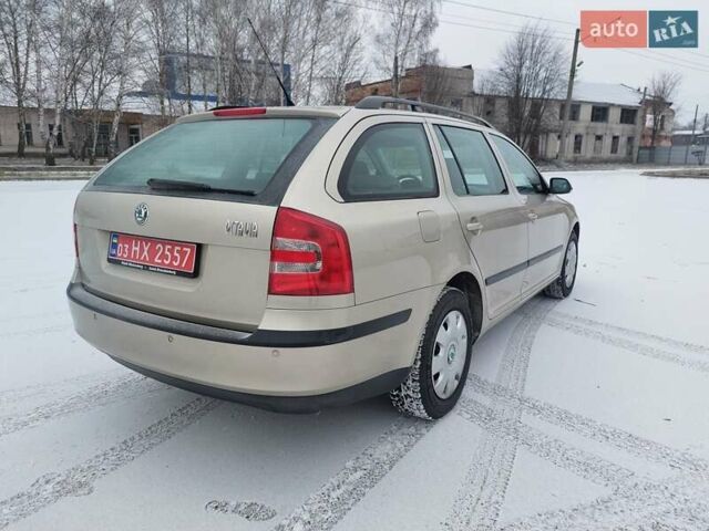 Бежевый Шкода Октавия, объемом двигателя 1.6 л и пробегом 200 тыс. км за 6300 $, фото 9 на Automoto.ua