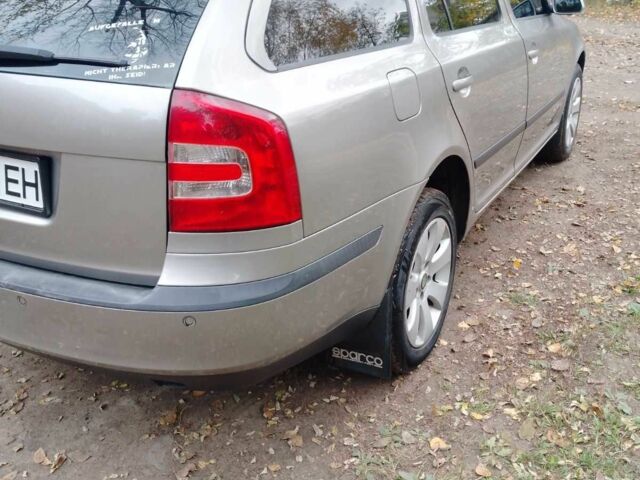 Бежевый Шкода Октавия, объемом двигателя 0 л и пробегом 175 тыс. км за 6500 $, фото 2 на Automoto.ua