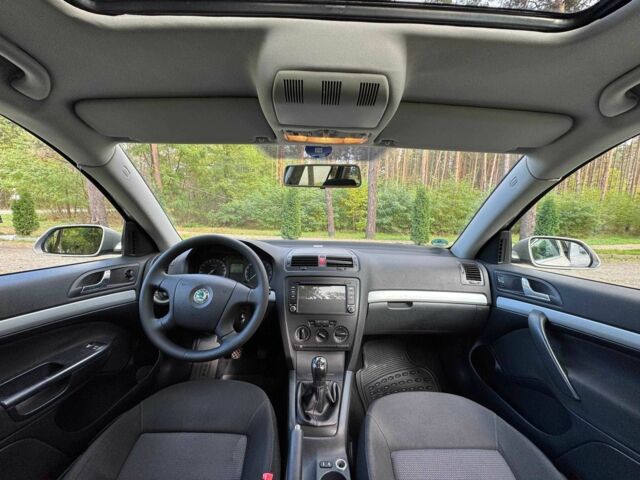 Шкода Октавия 2006 в Киеве на Automoto.ua Бежевый Шкода Октавия, объемом двигателя 1.6 л и пробегом 165 тыс. км за 6299 $, фото 20 на Automoto.ua