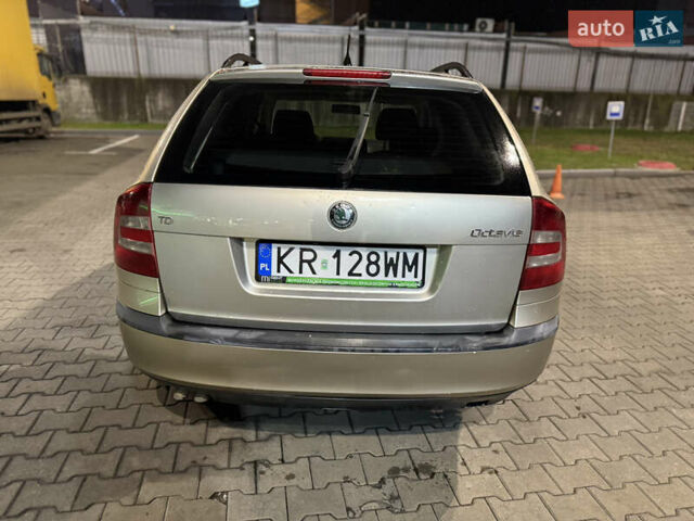 Бежевый Шкода Октавия, объемом двигателя 1.9 л и пробегом 300 тыс. км за 2850 $, фото 4 на Automoto.ua