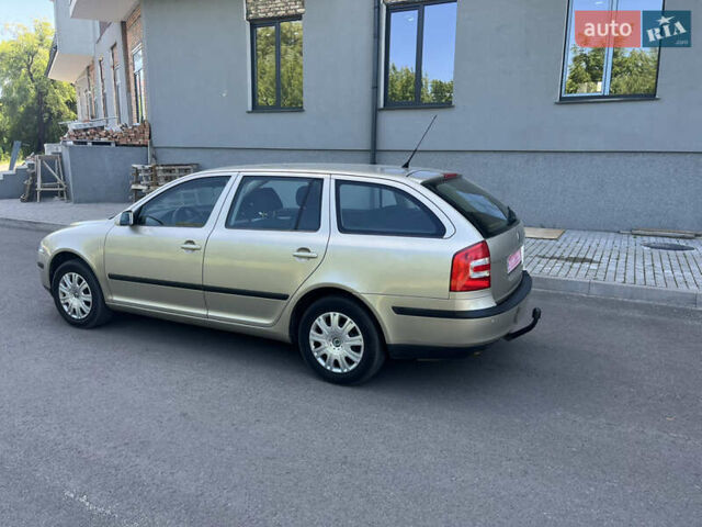 Бежевий Шкода Октавія, об'ємом двигуна 1.6 л та пробігом 145 тис. км за 5500 $, фото 4 на Automoto.ua