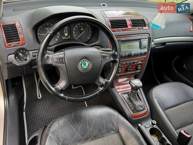 Бежевый Шкода Октавия, объемом двигателя 2 л и пробегом 218 тыс. км за 6800 $, фото 25 на Automoto.ua