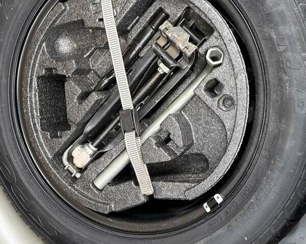 Бежевий Шкода Октавія, об'ємом двигуна 1.6 л та пробігом 217 тис. км за 6100 $, фото 23 на Automoto.ua