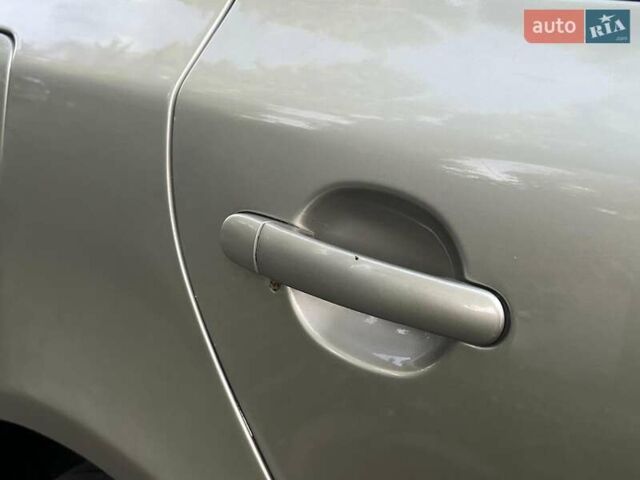 Бежевий Шкода Октавія, об'ємом двигуна 2 л та пробігом 310 тис. км за 5490 $, фото 34 на Automoto.ua