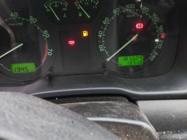 Бежевый Шкода Октавия, объемом двигателя 0 л и пробегом 183 тыс. км за 5517 $, фото 3 на Automoto.ua