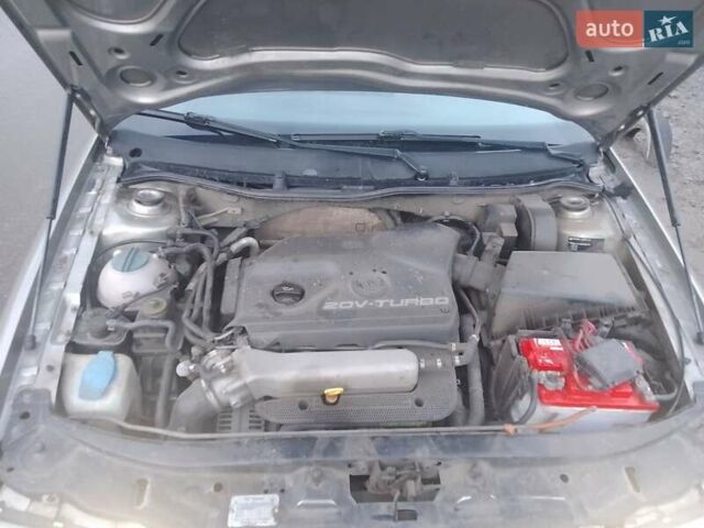 Бежевый Шкода Октавия, объемом двигателя 1.8 л и пробегом 230 тыс. км за 5600 $, фото 24 на Automoto.ua