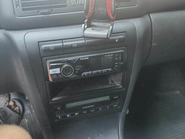 Бежевый Шкода Октавия, объемом двигателя 1.8 л и пробегом 230 тыс. км за 4200 $, фото 13 на Automoto.ua