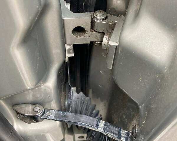 Бежевый Шкода Октавия, объемом двигателя 1.97 л и пробегом 275 тыс. км за 5200 $, фото 28 на Automoto.ua