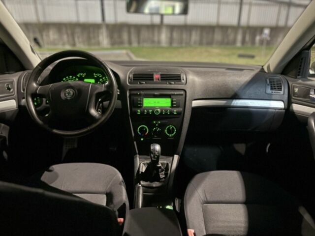 Бежевий Шкода Октавія, об'ємом двигуна 1.9 л та пробігом 300 тис. км за 2850 $, фото 18 на Automoto.ua