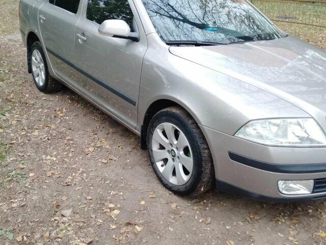 Бежевый Шкода Октавия, объемом двигателя 0 л и пробегом 175 тыс. км за 6500 $, фото 1 на Automoto.ua