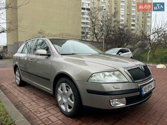 Бежевый Шкода Октавия, объемом двигателя 1.97 л и пробегом 275 тыс. км за 5200 $, фото 16 на Automoto.ua