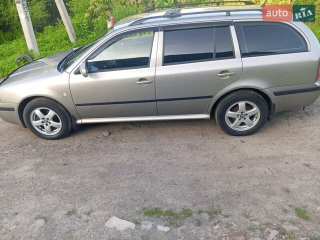 Бежевий Шкода Октавія, об'ємом двигуна 1.6 л та пробігом 239 тис. км за 6000 $, фото 10 на Automoto.ua