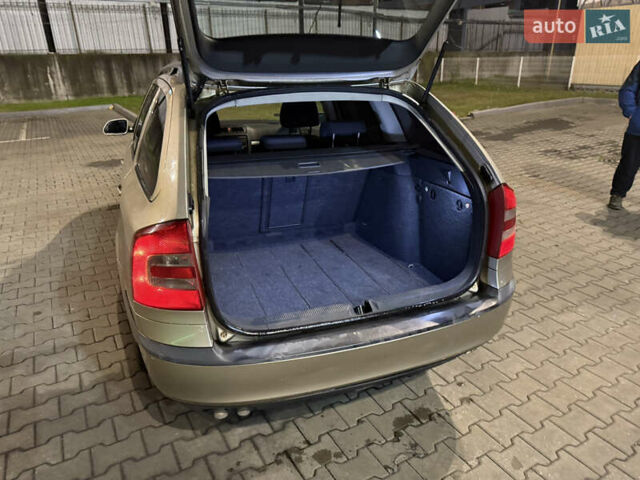 Бежевый Шкода Октавия, объемом двигателя 1.9 л и пробегом 300 тыс. км за 2850 $, фото 21 на Automoto.ua