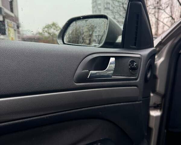 Бежевый Шкода Октавия, объемом двигателя 1.97 л и пробегом 275 тыс. км за 5200 $, фото 9 на Automoto.ua