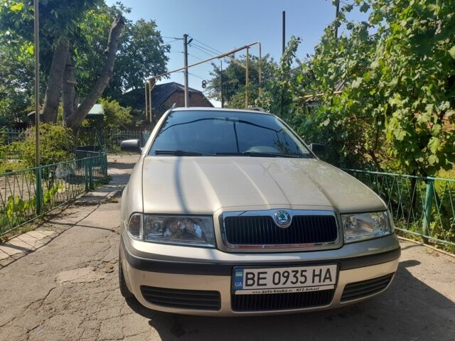 Бежевий Шкода Октавія, об'ємом двигуна 1.6 л та пробігом 205 тис. км за 5300 $, фото 8 на Automoto.ua