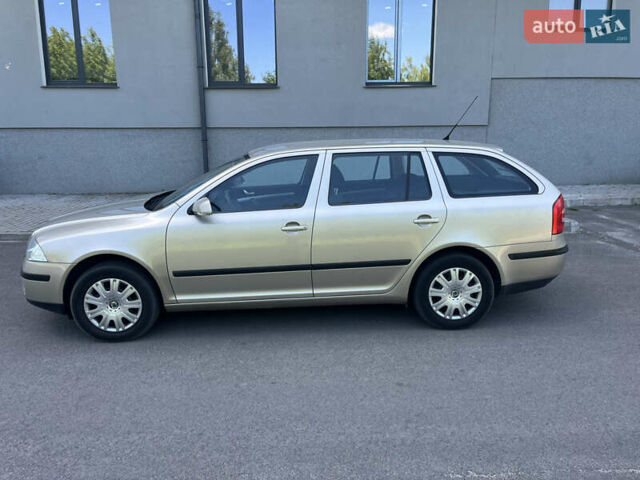 Бежевий Шкода Октавія, об'ємом двигуна 1.6 л та пробігом 145 тис. км за 5500 $, фото 1 на Automoto.ua