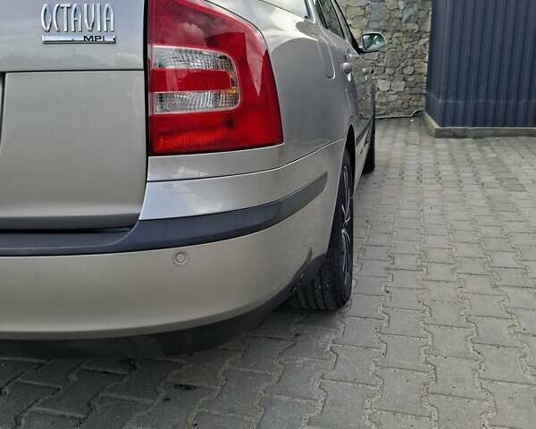 Шкода Октавія 2006 у Хмельницькому на Automoto.ua Бежевий Шкода Октавія, об'ємом двигуна 1.6 л та пробігом 225 тис. км за 6999 $, фото 9 на Automoto.ua