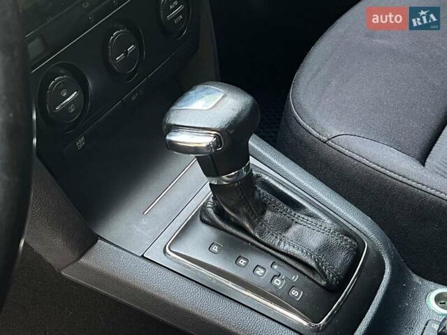 Бежевий Шкода Октавія, об'ємом двигуна 2 л та пробігом 310 тис. км за 5490 $, фото 25 на Automoto.ua