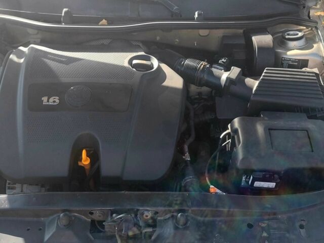 Шкода Октавия 2006 в Полтаве на Automoto.ua Бежевый Шкода Октавия, объемом двигателя 1.6 л и пробегом 209 тыс. км за 5200 $, фото 7 на Automoto.ua