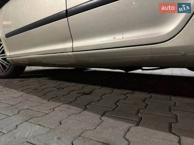 Бежевый Шкода Октавия, объемом двигателя 1.9 л и пробегом 300 тыс. км за 2850 $, фото 8 на Automoto.ua