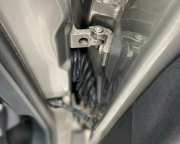 Бежевый Шкода Октавия, объемом двигателя 1.97 л и пробегом 275 тыс. км за 5200 $, фото 27 на Automoto.ua