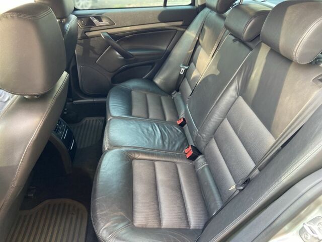 Бежевий Шкода Октавія, об'ємом двигуна 2 л та пробігом 250 тис. км за 5850 $, фото 9 на Automoto.ua