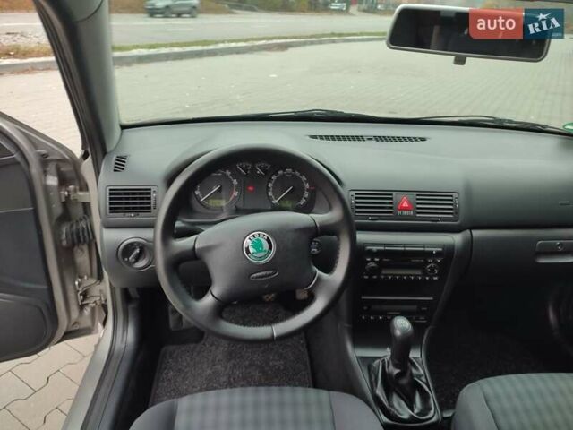 Бежевый Шкода Октавия, объемом двигателя 1.6 л и пробегом 250 тыс. км за 6300 $, фото 32 на Automoto.ua