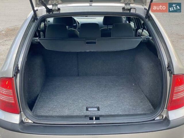 Бежевий Шкода Октавія, об'ємом двигуна 1.6 л та пробігом 170 тис. км за 6000 $, фото 21 на Automoto.ua