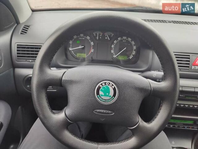 Бежевый Шкода Октавия, объемом двигателя 1.6 л и пробегом 250 тыс. км за 6300 $, фото 12 на Automoto.ua