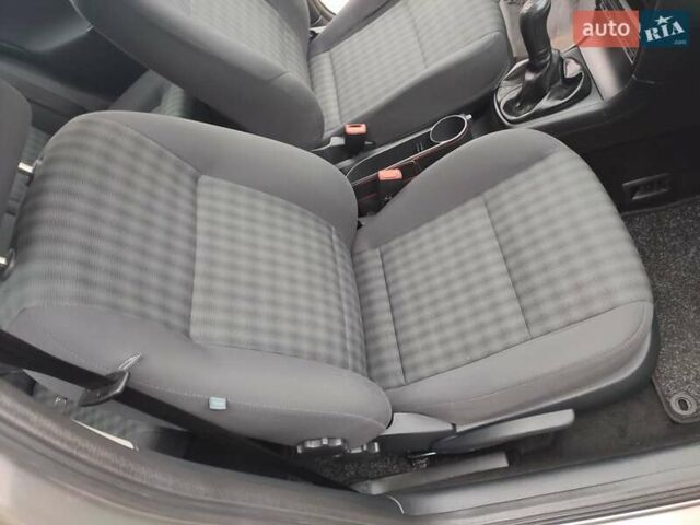 Бежевый Шкода Октавия, объемом двигателя 1.6 л и пробегом 250 тыс. км за 6300 $, фото 38 на Automoto.ua