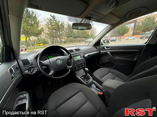 Бежевий Шкода Октавія, об'ємом двигуна 1.6 л та пробігом 224 тис. км за 6300 $, фото 6 на Automoto.ua