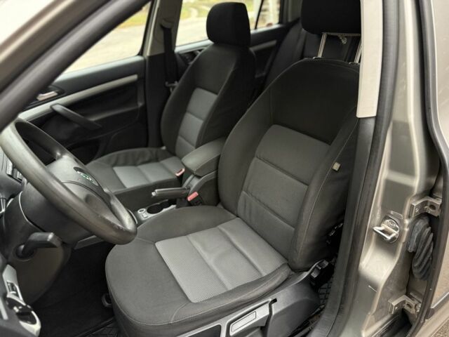 Бежевий Шкода Октавія, об'ємом двигуна 1.9 л та пробігом 360 тис. км за 2700 $, фото 8 на Automoto.ua