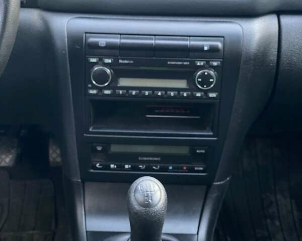 Бежевий Шкода Октавія, об'ємом двигуна 1.6 л та пробігом 170 тис. км за 6000 $, фото 34 на Automoto.ua