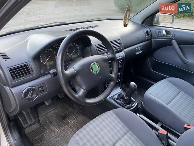 Бежевий Шкода Октавія, об'ємом двигуна 1.6 л та пробігом 170 тис. км за 6000 $, фото 38 на Automoto.ua