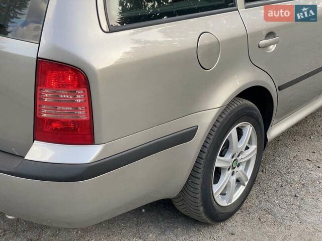 Бежевий Шкода Октавія, об'ємом двигуна 1.6 л та пробігом 170 тис. км за 6000 $, фото 18 на Automoto.ua