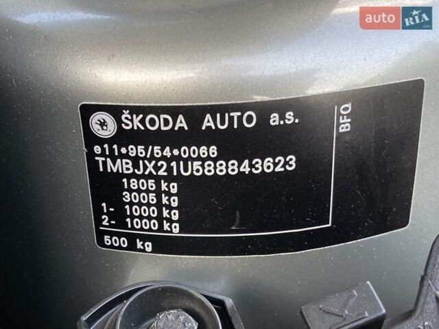 Бежевий Шкода Октавія, об'ємом двигуна 1.6 л та пробігом 170 тис. км за 6000 $, фото 28 на Automoto.ua