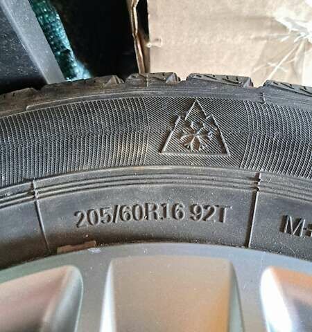 Бежевый Шкода Октавия, объемом двигателя 2 л и пробегом 260 тыс. км за 7200 $, фото 47 на Automoto.ua