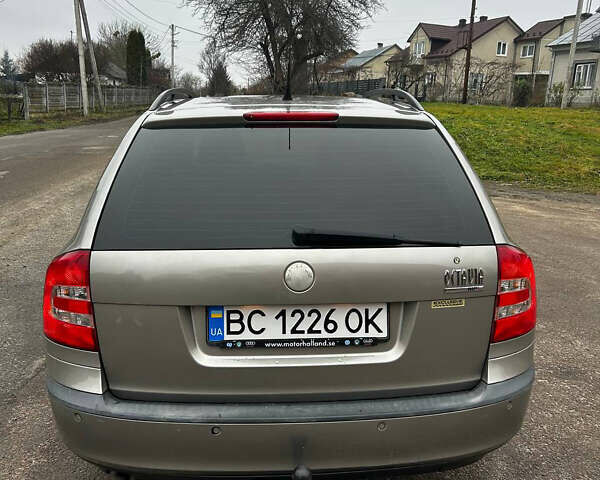 Бежевый Шкода Октавия, объемом двигателя 1.6 л и пробегом 269 тыс. км за 5800 $, фото 8 на Automoto.ua