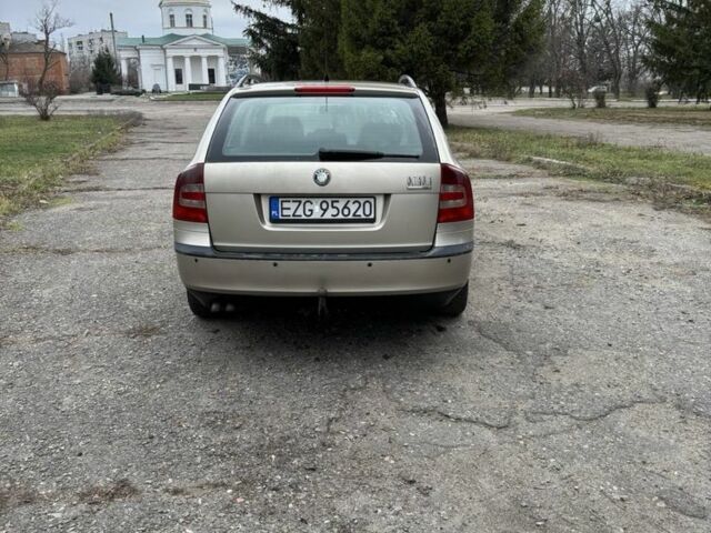 Бежевий Шкода Октавія, об'ємом двигуна 2 л та пробігом 350 тис. км за 2900 $, фото 5 на Automoto.ua