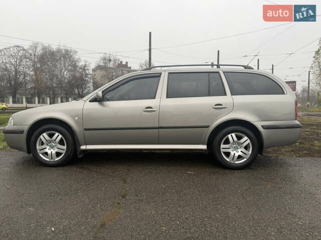 Бежевый Шкода Октавия, объемом двигателя 1.6 л и пробегом 300 тыс. км за 5500 $, фото 15 на Automoto.ua