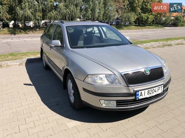 Бежевий Шкода Октавія, об'ємом двигуна 1.6 л та пробігом 331 тис. км за 6500 $, фото 1 на Automoto.ua